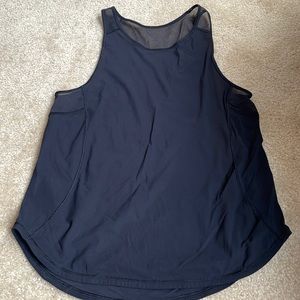 Lululemon size 4 muscle tank